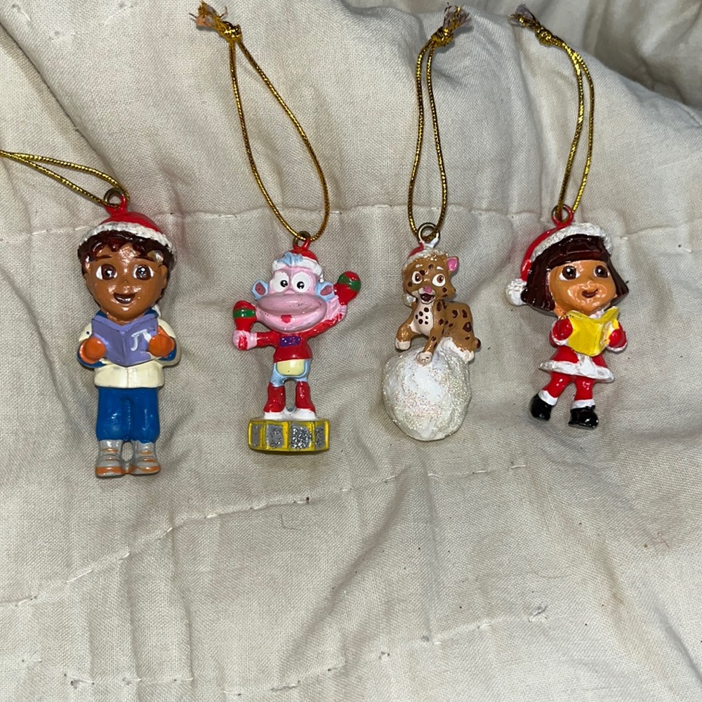 DORA Christmas & Diego ornaments dressed in Christmas 4 total